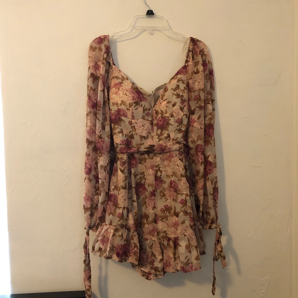 Luxxel Women's Floral Short Romper Size Medium
